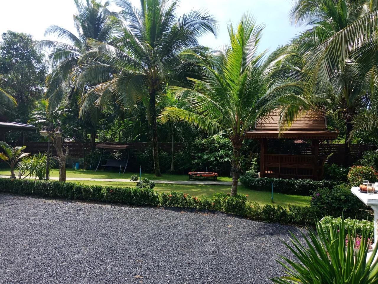 Happy Resort Phang Nga Natai Beach エクステリア 写真