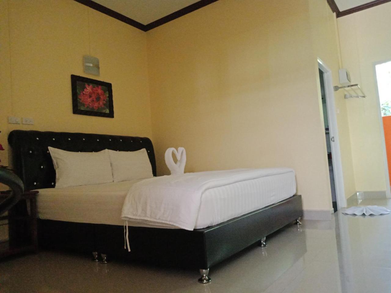 Happy Resort Phang Nga Natai Beach エクステリア 写真
